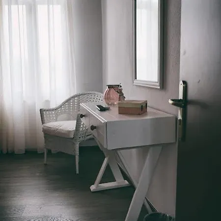 Apartment Mayas Boutique *
